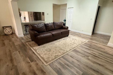 Villa ou maison à louer à Largo, Floride: 2 chambres, 110.83 m2 № 2297161 - photo 3