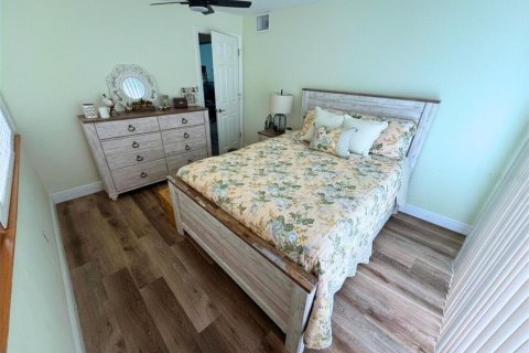 Villa ou maison à louer à Largo, Floride: 2 chambres, 110.83 m2 № 2297161 - photo 13