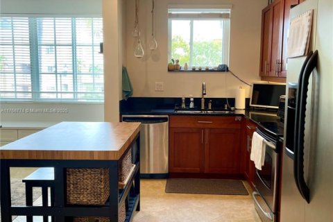 Condominio en venta en Fort Lauderdale, Florida, 3 dormitorios, 180.14 m2 № 1706211 - foto 7