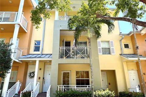 Condominio en venta en Fort Lauderdale, Florida, 3 dormitorios, 180.14 m2 № 1706211 - foto 1