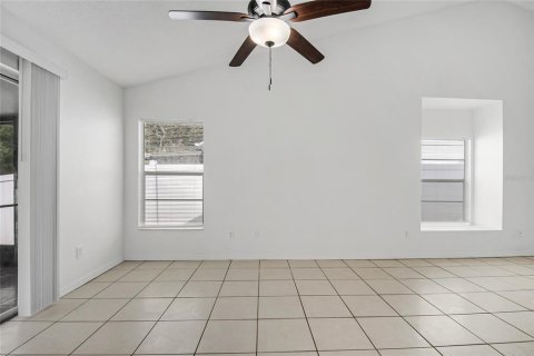 Villa ou maison à vendre à Orlando, Floride: 3 chambres, 107.4 m2 № 2406543 - photo 23