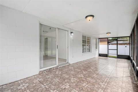 Villa ou maison à vendre à Orlando, Floride: 3 chambres, 107.4 m2 № 2406543 - photo 29