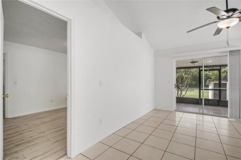 Villa ou maison à vendre à Orlando, Floride: 3 chambres, 107.4 m2 № 2406543 - photo 25