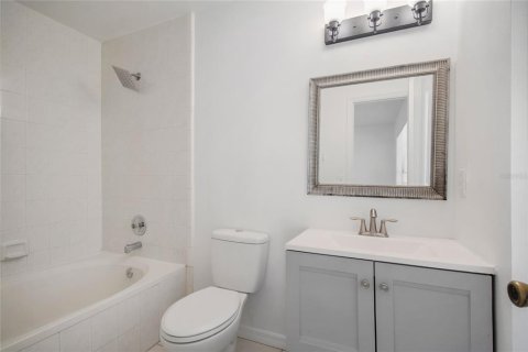 Villa ou maison à vendre à Orlando, Floride: 3 chambres, 107.4 m2 № 2406543 - photo 28