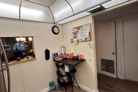 Condo in Sunrise, Florida, 1 bedroom  № 2170764 - photo 10