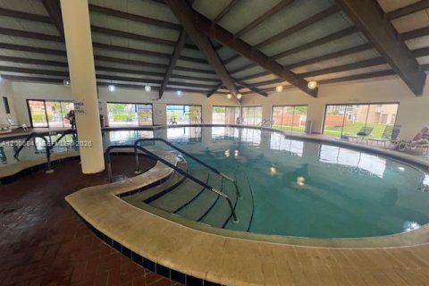 Condo in Sunrise, Florida, 1 bedroom  № 2170764 - photo 23