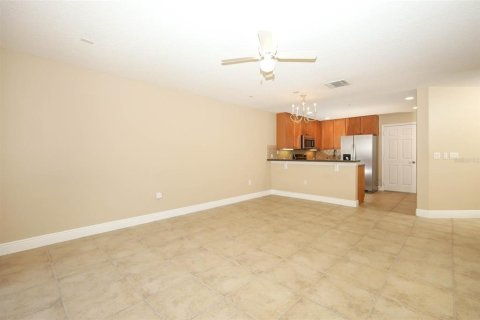 Touwnhouse à vendre à Winter Springs, Floride: 3 chambres, 136.38 m2 № 2234682 - photo 11