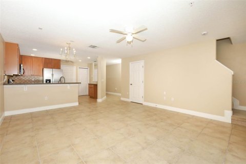 Touwnhouse à vendre à Winter Springs, Floride: 3 chambres, 136.38 m2 № 2234682 - photo 15