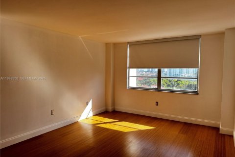 Condominio en alquiler en Aventura, Florida, 2 dormitorios, 113.34 m2 № 2059905 - foto 10