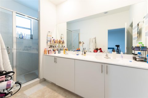 Adosado en venta en Homestead, Florida, 3 dormitorios, 169.73 m2 № 1951956 - foto 20