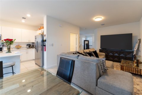 Adosado en venta en Homestead, Florida, 3 dormitorios, 169.73 m2 № 1951956 - foto 16