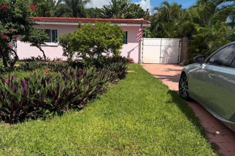 Villa ou maison à louer à Pompano Beach, Floride: 3 chambres, 168.15 m2 № 2398081 - photo 13