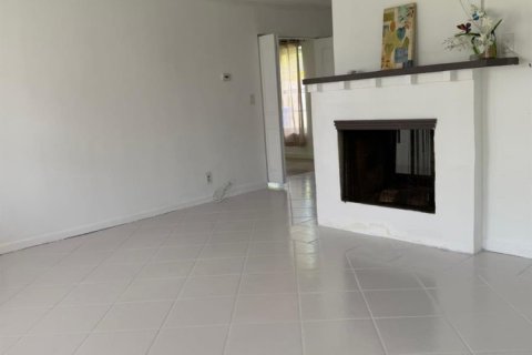 Villa ou maison à louer à Pompano Beach, Floride: 3 chambres, 168.15 m2 № 2398081 - photo 7