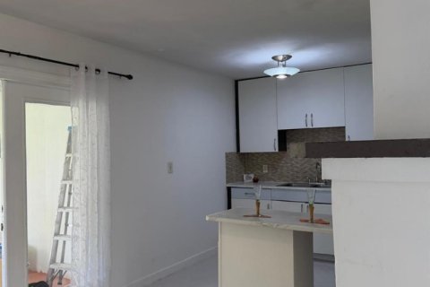 Villa ou maison à louer à Pompano Beach, Floride: 3 chambres, 168.15 m2 № 2398081 - photo 10
