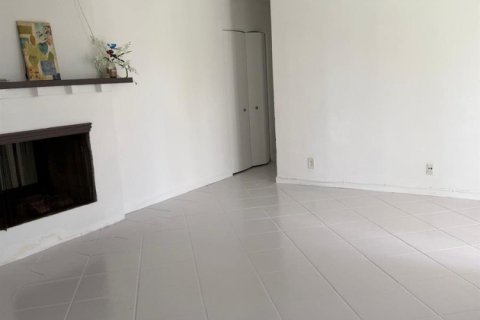 Villa ou maison à louer à Pompano Beach, Floride: 3 chambres, 168.15 m2 № 2398081 - photo 11