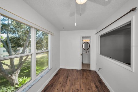 Condo in Saint Petersburg, Florida, 2 bedrooms № 2151556 - photo 14