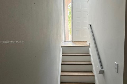 Townhouse in Sunrise, Florida 4 bedrooms, 168.34 sq.m. № 1785825 - photo 15