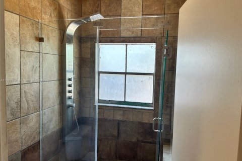 Townhouse in Sunrise, Florida 4 bedrooms, 168.34 sq.m. № 1785825 - photo 27