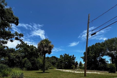 Commercial property in Vero Beach, Florida № 1813433 - photo 1