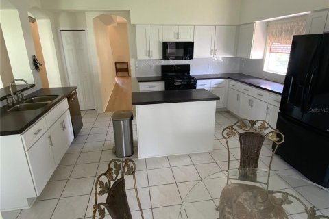 House in Land O' Lakes, Florida 6 bedrooms, 273.32 sq.m. № 1810750 - photo 9