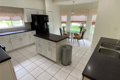 House in Land O' Lakes, Florida 6 bedrooms, 273.32 sq.m. № 1810750 - photo 6