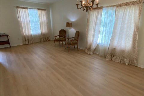 House in Land O' Lakes, Florida 6 bedrooms, 273.32 sq.m. № 1810750 - photo 3