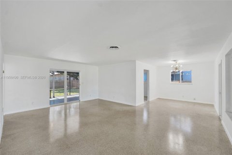 Casa en venta en Hollywood, Florida, 3 dormitorios, 140.93 m2 № 2031762 - foto 14