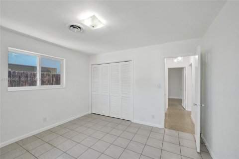 Casa en venta en Hollywood, Florida, 3 dormitorios, 140.93 m2 № 2031762 - foto 27