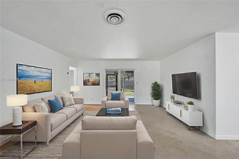 Casa en venta en Hollywood, Florida, 3 dormitorios, 140.93 m2 № 2031762 - foto 13