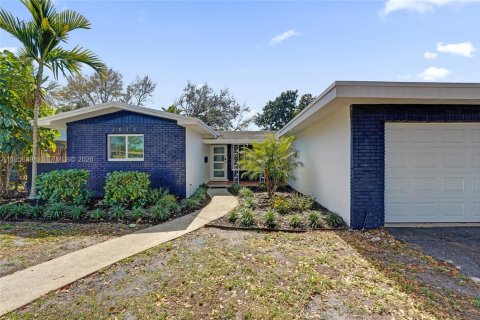 Casa en Hollywood, Florida 3 dormitorios, 140.93 m2 № 2031762