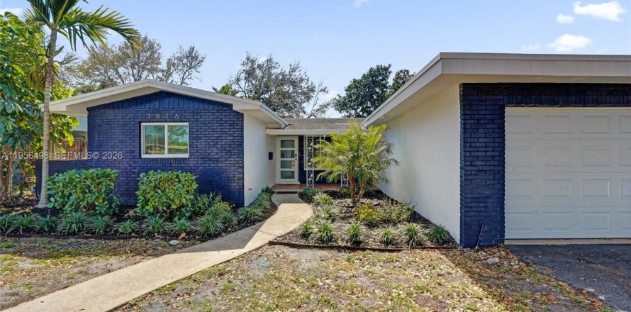 Casa en Hollywood, Florida 3 dormitorios, 140.93 m2 № 2031762