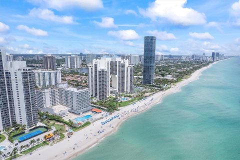 Condominio en venta en Sunny Isles Beach, Florida, 1 dormitorio, 33.44 m2 № 1770321 - foto 23