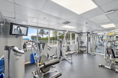 Condominio en venta en Sunny Isles Beach, Florida, 1 dormitorio, 33.44 m2 № 1770321 - foto 13