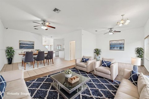 Townhouse in Homestead, Florida 3 bedrooms, 176.98 sq.m. № 1816477 - photo 1