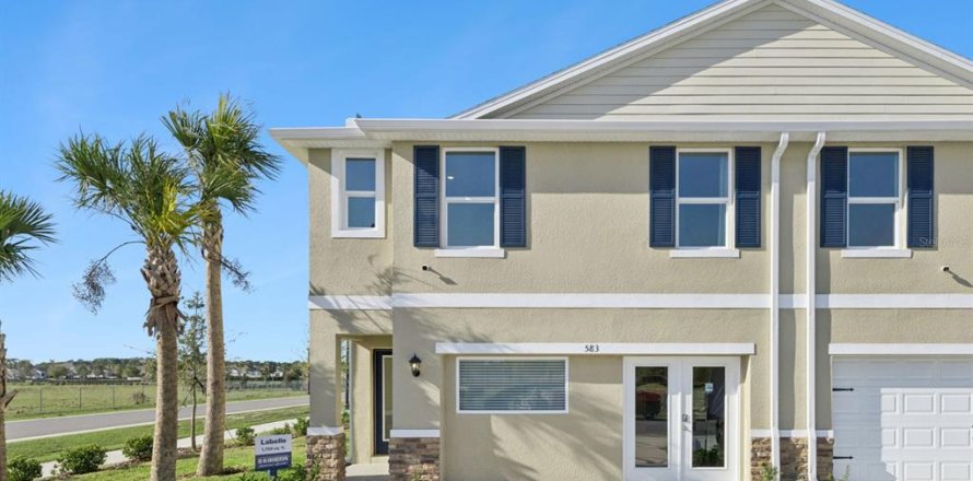 Touwnhouse à Osteen, Floride 4 chambres, 163.32 m2 № 2386428