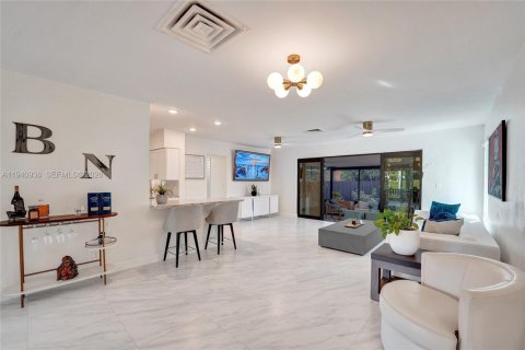 Купить виллу или дом в Холливуд, Флорида 3 спальни, 167.6м2, № 2006425 - фото 8