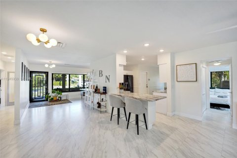 Купить виллу или дом в Холливуд, Флорида 3 спальни, 167.6м2, № 2006425 - фото 9