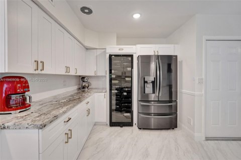 Купить виллу или дом в Холливуд, Флорида 3 спальни, 167.6м2, № 2006425 - фото 14