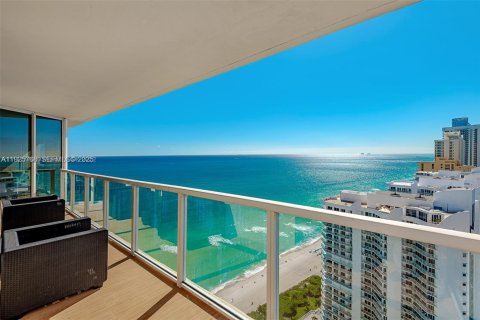Copropriété à louer à Sunny Isles Beach, Floride: 2 chambres, 132.2 m2 № 1984284 - photo 10