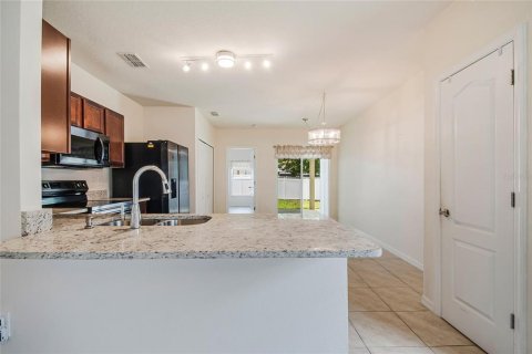 Casa en venta en Haines City, Florida, 3 dormitorios, 121.79 m2 № 2220170 - foto 8