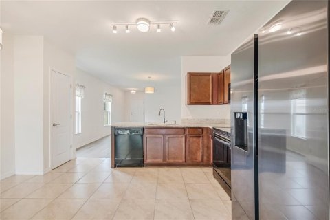 Casa en venta en Haines City, Florida, 3 dormitorios, 121.79 m2 № 2220170 - foto 7
