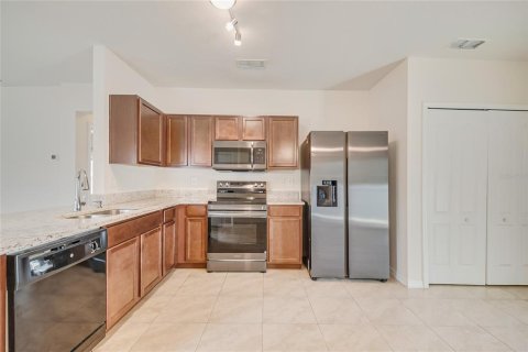 Casa en venta en Haines City, Florida, 3 dormitorios, 121.79 m2 № 2220170 - foto 5