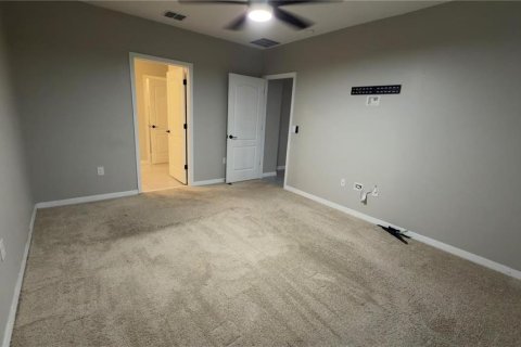 Villa ou maison à louer à Kissimmee, Floride: 4 chambres, 171.5 m2 № 2425800 - photo 12
