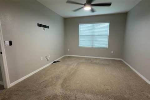 Villa ou maison à louer à Kissimmee, Floride: 4 chambres, 171.5 m2 № 2425800 - photo 13