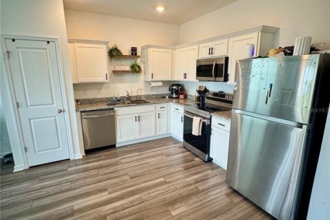 Adosado en alquiler en Zephyrhills, Florida, 3 dormitorios, 127.09 m2 № 1901365 - foto 6
