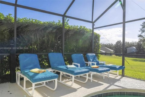 Casa en venta en Kissimmee, Florida, 4 dormitorios, 534.19 m2 № 2018171 - foto 6