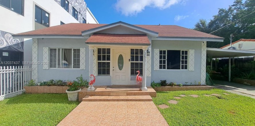 House in Miami, Florida 3 bedrooms, 154.22 sq.m. № 2087083