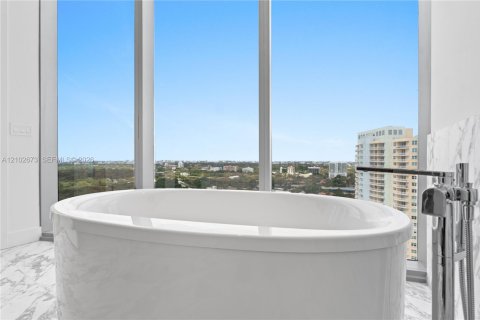 Copropriété à louer à Miami, Floride: 3 chambres, 180.79 m2 № 2405806 - photo 19