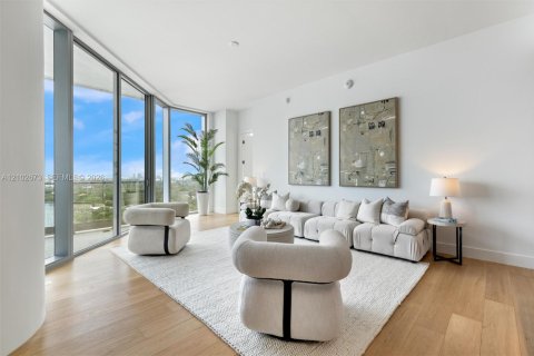 Copropriété à louer à Miami, Floride: 3 chambres, 180.79 m2 № 2405806 - photo 6