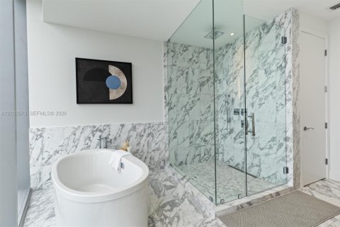 Copropriété à louer à Miami, Floride: 3 chambres, 180.79 m2 № 2405806 - photo 17
